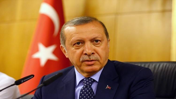 أردوغان يهنئ يلدريم في اتصال هاتفي بفوز