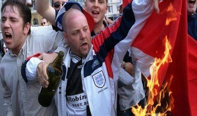 روسيا تقر قانونا لحماية كأس العالم من "الهوليغانز" الأجانب