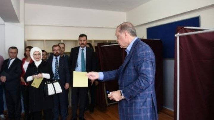 مظاهرات في إسطنبول احتجاجا على نتائج الاستفتاء
