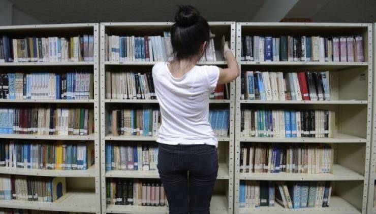 أمور غريبة تجدونها فقط في الكتب المعارة من المكتبات!