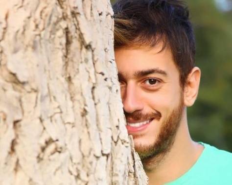شاهدوا ماذا فعلت حبيبة سعد لمجرد السابقة بعد اطلاق سراحه (فيديو)