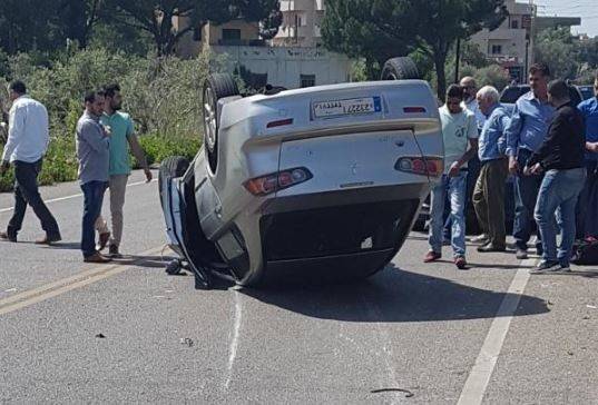 حادث مروّع بالدبية والعناية الالهية تنقذ السائق!