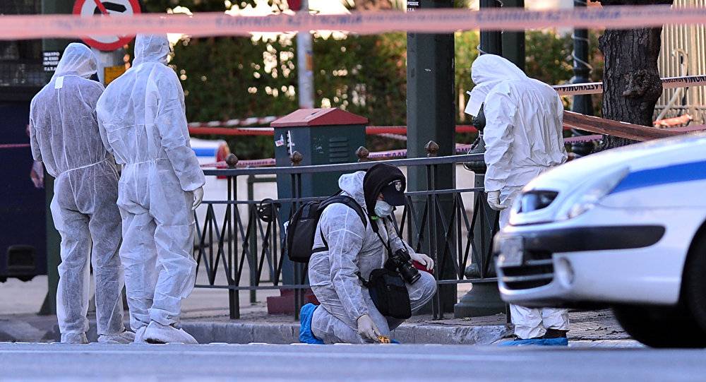 انفجار ضخم أمام بنك في العاصمة اليونانية أثينا