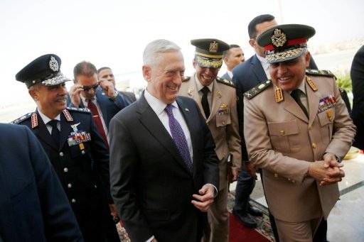 وزير الدفاع الاميركي في القاهرة لتعزيز التقارب في العلاقات مع مصر