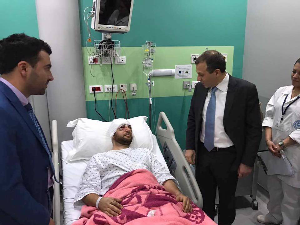 باسيل يزور الشاب ستيفن حداد