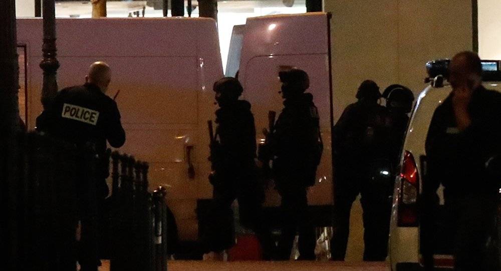 مقتل شرطيين في واقعة إطلاق النار بباريس