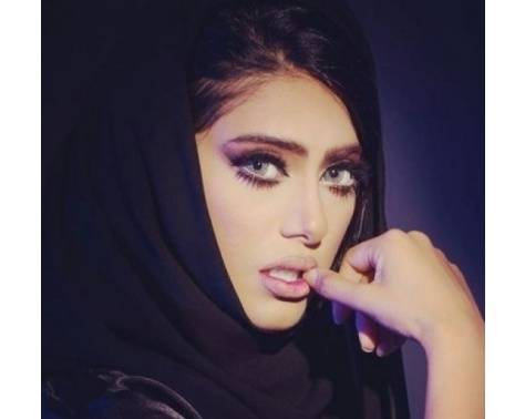 بالصور - شيلاء سبت تخرج عن صمتها وترد على طلب الزواج مقابل 7 مليون ريال!