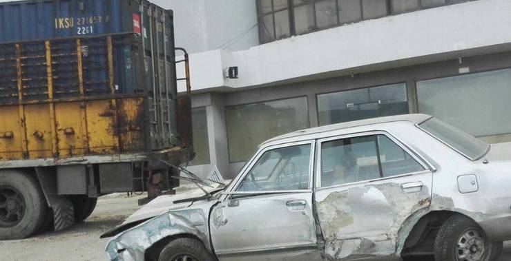 بالصور.. حادث سير مروع بين 3 سيارات في حالات