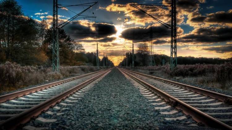 سكة حديد تربط دول الخليج بمنطقة القوقاز