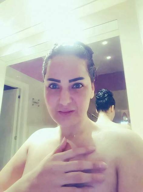 بالصورة.. سما المصري بإطلالة مثيرة تقلّد كيم كارداشيان!
