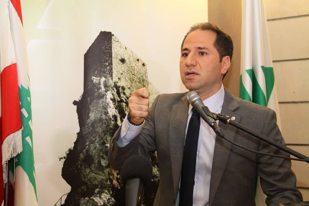 الجميل: هل من صفقة أبرمت للتمديد والعودة إلى الستين؟