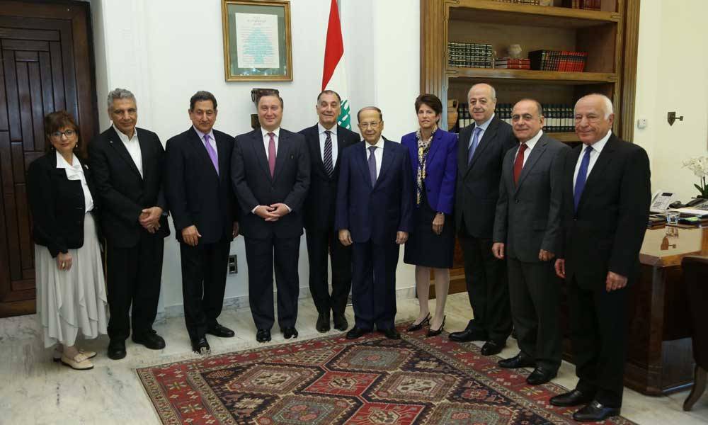 قدرة حاكم مصرف لبنان كبيرة في اقناع الخزانة الاميركية بتعديل قانون الكونغرس
الرئيس عون : العقوبات الاميركية لا تأتلف مع العلاقات وتسبب ضرراً للشعب اللبناني