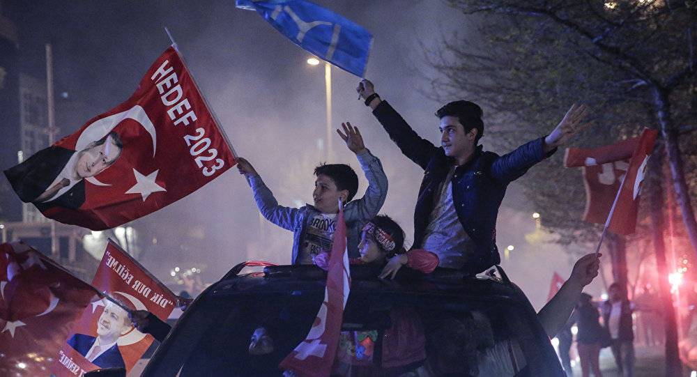 رفض الطعن المقدم من حزب الشعب الجمهوري بتركيا بشأن نتيجة الاستفتاء