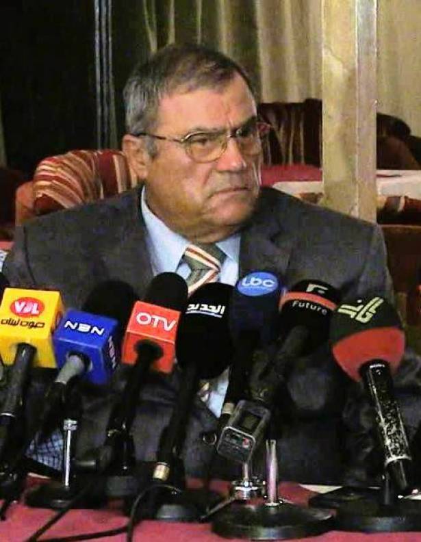 نقيب أصحاب الشاحنات: مستعدّون لتلبية طلبات وزير الداخليّة بالإضراب السلميّ ولنا حقّ توقيف شاحناتنا