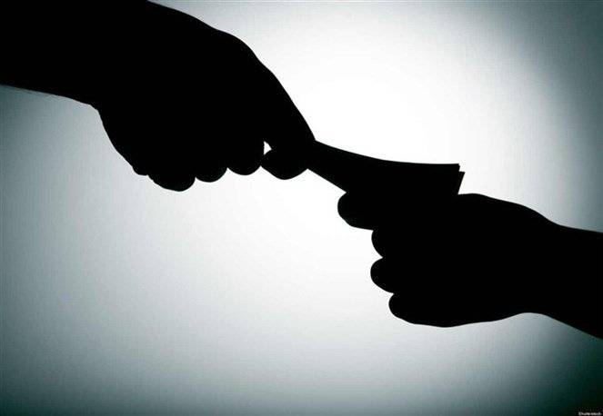بيع إمرأة بـ4700 دولار.. وإليكم ما فعله الكفيل بها!