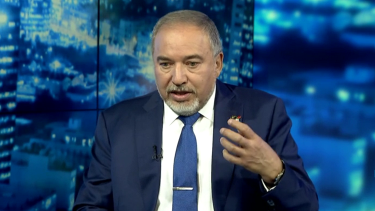 ليبرمان: "إسرائيل" ستتأثر بشكل مباشر من المواجهة مع كوريا الشمالية