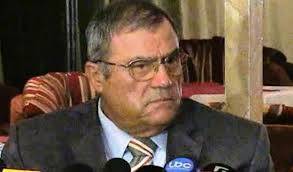 نقيب أصحاب الشاحنات  في مؤتمر صحافي: طالما ان الدولة اوقفتنا قسرا عن العمل فنحن سنتوقف عن العمل ابتداء من صباح غد