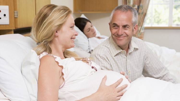الإنجاب المتأخر يزيد من معدل وفيات المواليد في أول سنة من حياتهم
