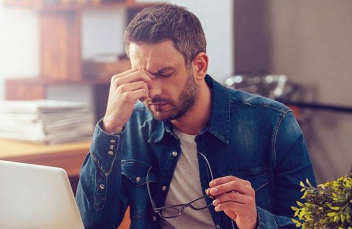 كيف نحمي أعيننا من شاشات التلفاز والحاسوب والهاتف؟