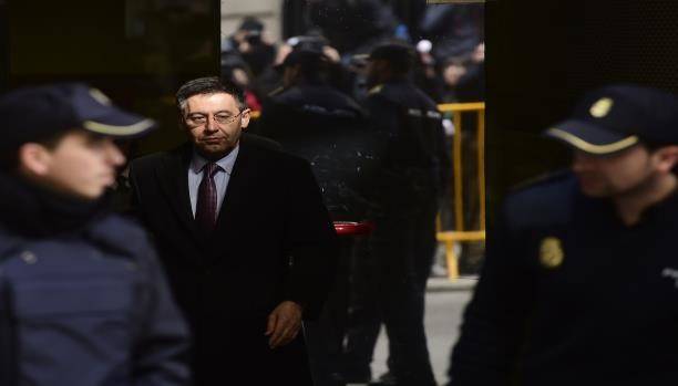 بسبب نيمار.. رئيس برشلونة أمام القضاء