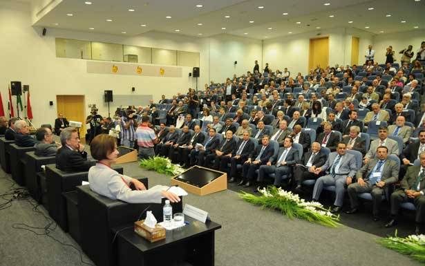 عشرات المعارض والمؤتمرات والمنتديات تُنعش الدورة الإقتصاديّة
«نجم» المتحدثين حاكم المركزي وإقبال خليجي بعد طول غياب