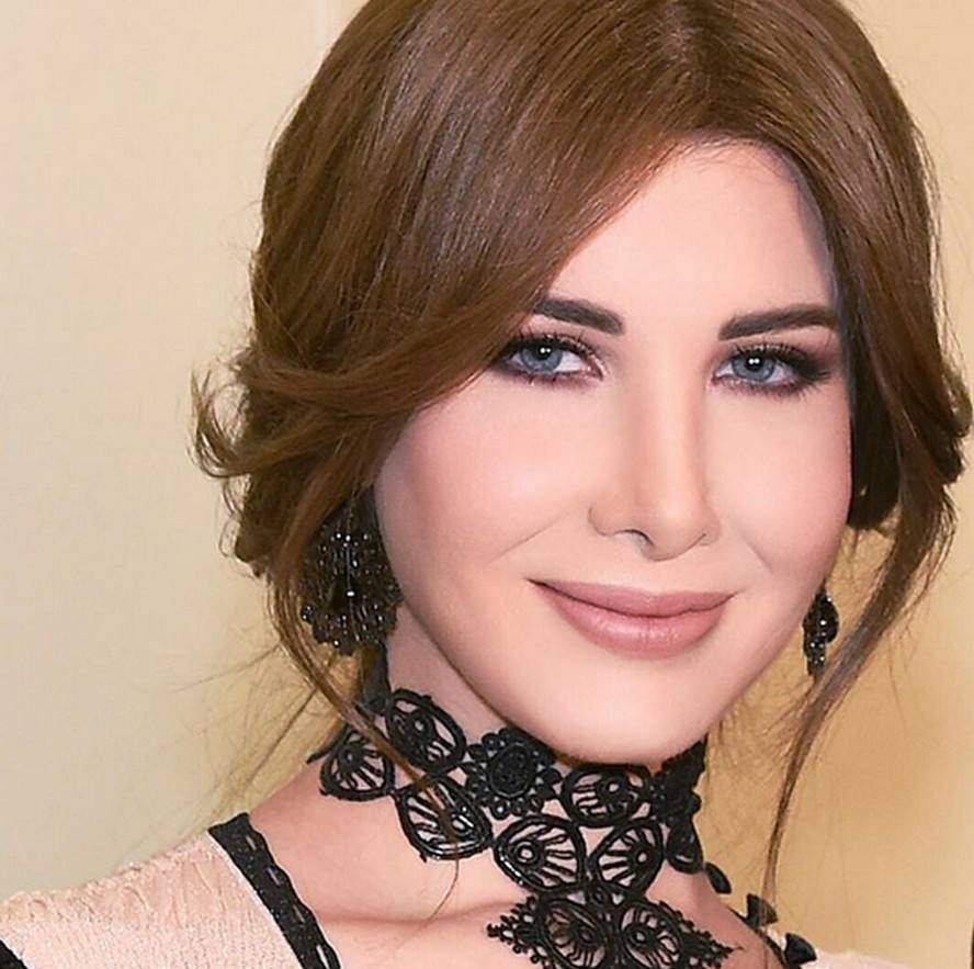 بالصورة.. نانسي عجرم برفقة رجل أعمال إسرائيلي!