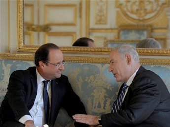 هولاند يعلن أنّه سيتّخذ موقفا متشدّدأً من المشروع النووي الايراني