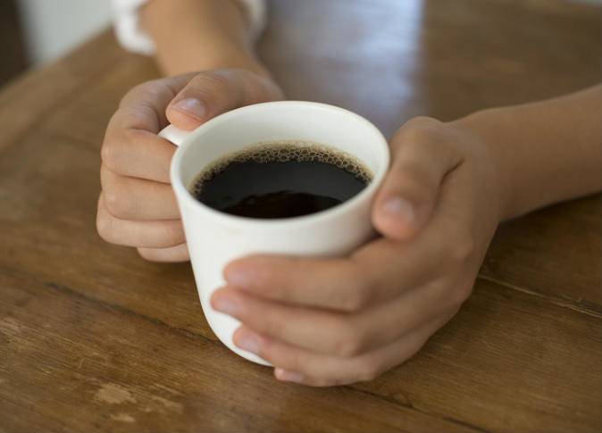 هل القهوة مثل مشروبات الطاقة؟.. دراسة توضح الفارق