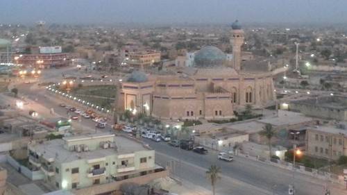 إصابات في تفجير انتحاري في الأنبار بالعراق والشرطة تلاحق آخر