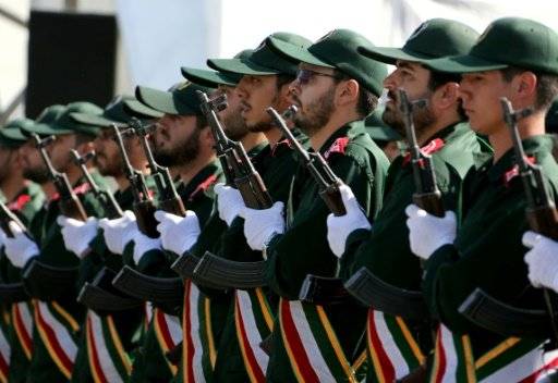 عميد في حرس الثورة: ايران ستواصل إرسال مستشارين إلى سوريا
