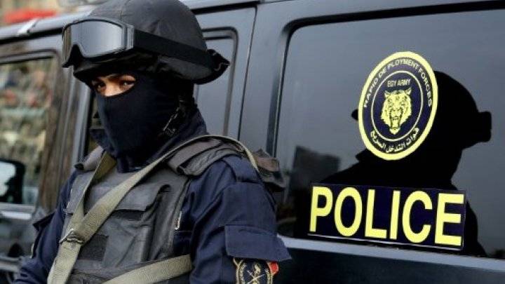 مصر: مقتل ثلاثة رجال شرطة في هجوم لمسلحين مجهولين على قافلتهم قرب القاهرة