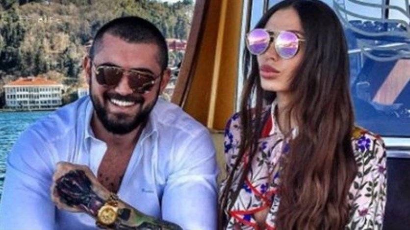 بالفيديو : زعيم مافيا يذهب إلى السجن في موكب من 100 سيارة