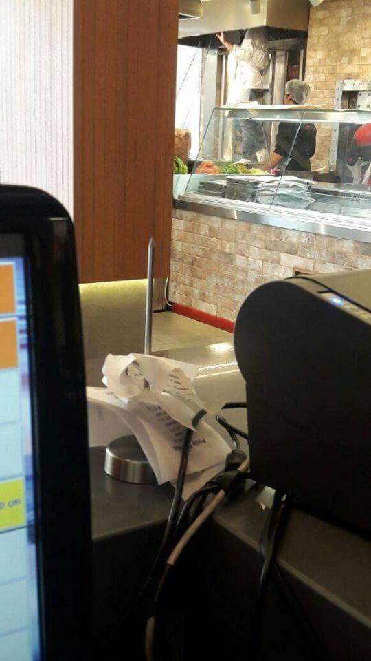 صور "مقزّزة" من مطعمين لبنانيّين.. أين أيامك يا أبو فاعور؟!
