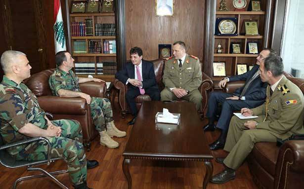 قائد الجيش بالنيابة استقبل
نائب وزير الدفاع الروماني