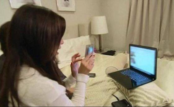 هدّدته بنشر صوره الفاضحة إذا لم ...!