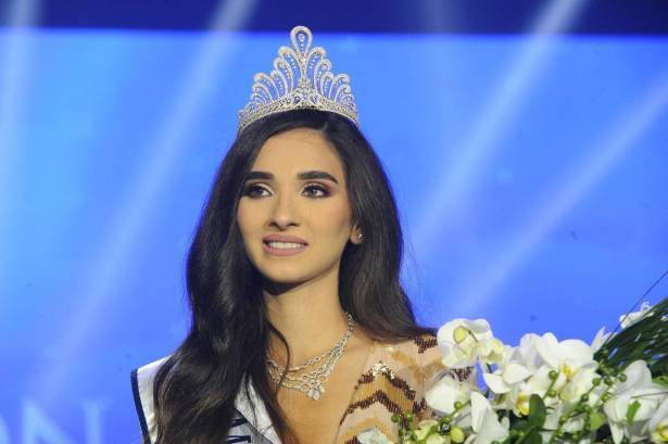 ملكة جمال لبنان ساندي تابت تنقذ حياة طفلة!!