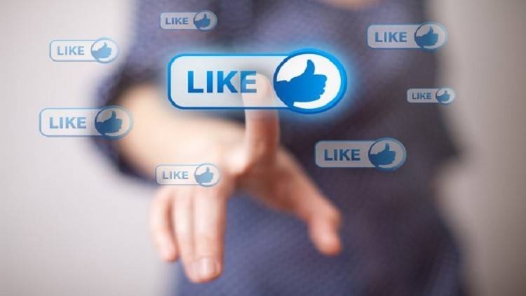 الإعجابات في شبكات التواصل الاجتماعي قد تتسبب بالاكتئاب