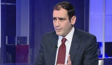 يوسف سعادة: فليترك بو صعب التحدي لجوليا