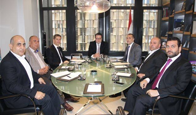 شقير بحث مع نقابة مستوردي السيارات المستعملة في اوضاع القطاع