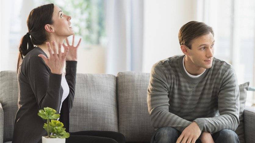 لماذا لا يعترف الرجال بأنهم على خطأ؟ حقيقة علمية تكشف السبب