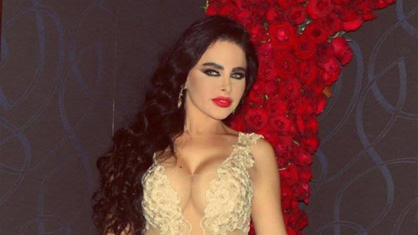 ليال عبود: "لا أتعمد الإثارة وملابسي ليست خليعة"... ولماذا تمّ استدعاء الإسعاف إلى منزلها؟