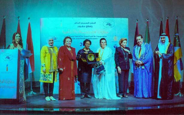 تنصيب سلوى غدار سفيرة لمنظمة الاسرة العربية