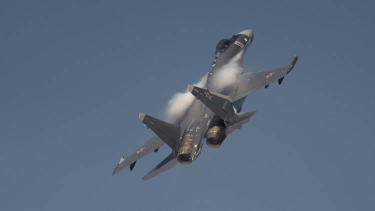 مقاتلة SU35 الروسية أمام نظيرتها F35 الأمريكية!