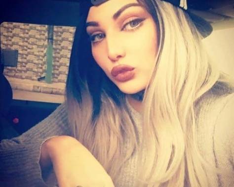 بالصورة - خمنوا من هي هذه النجمة.. ستصدمون بهويتها!!