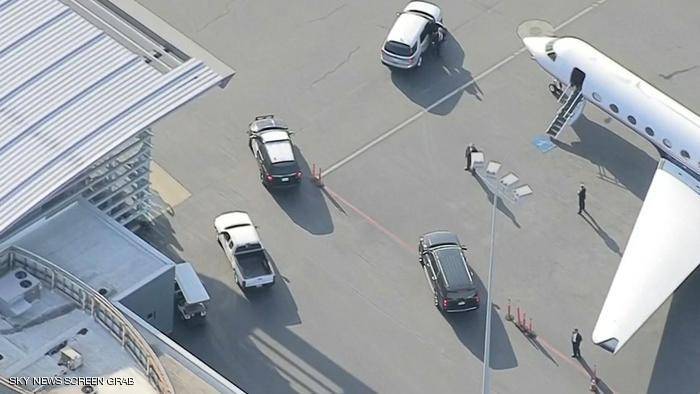 شاهد: مدير "FBI" يغادر كاليفورنيا بعد أن أقاله ترامب