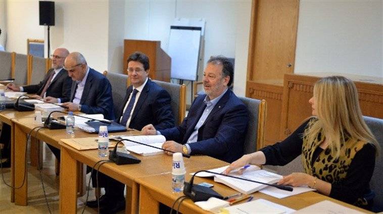 كنعان بعد لجنة المال: المطلوب الفصل بين المصلحة السياسية والمصلحة العليا باقرار موازنة