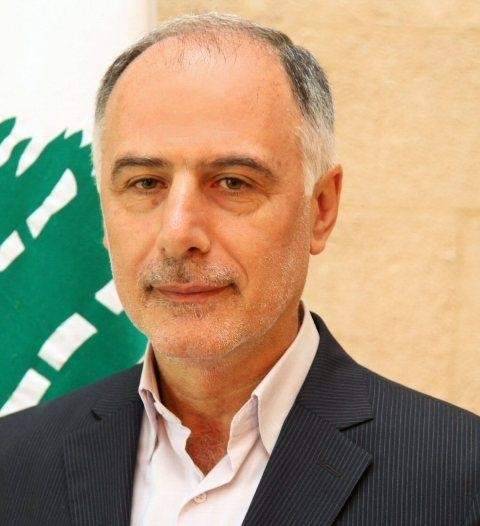 فنيش يرد على الرئيس: كلام عون يمثل رأيه