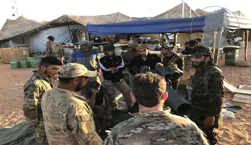 بالصور.. مسلحون مع القوات أميركية في قاعدة التنف جنوب سوريا