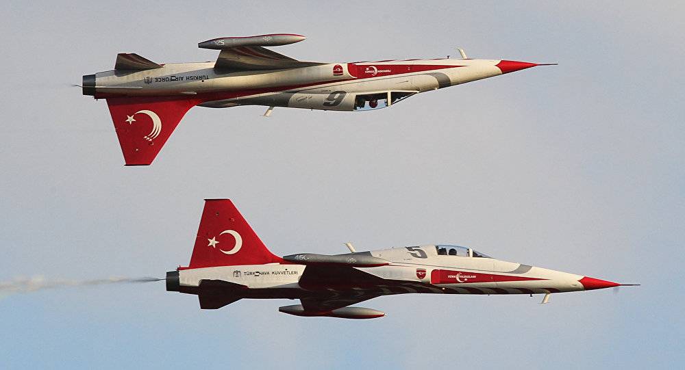 أردوغان يقضي على سلاحه الجوي