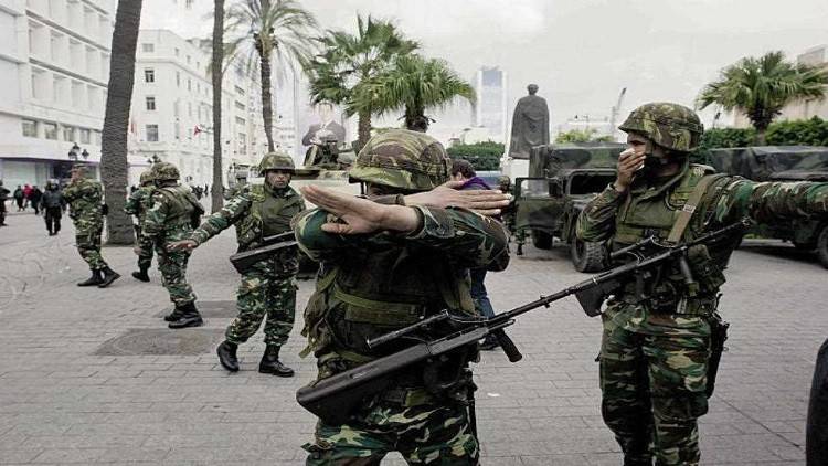 الجيش التونسي يعلق على أوامر السبسي بنشر قوات حول منشآت